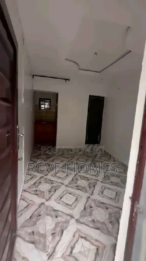 Studio Apartment in Shomolu / Shomolu for rent
