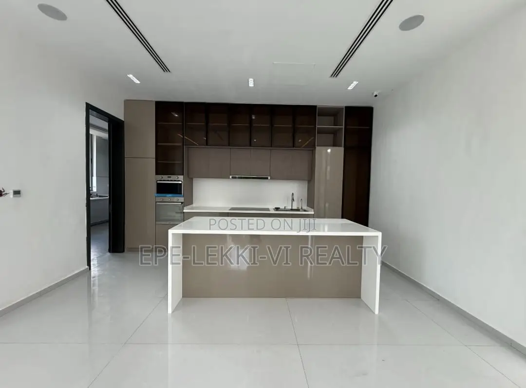 5bdrm Duplex in Ikoyi for sale