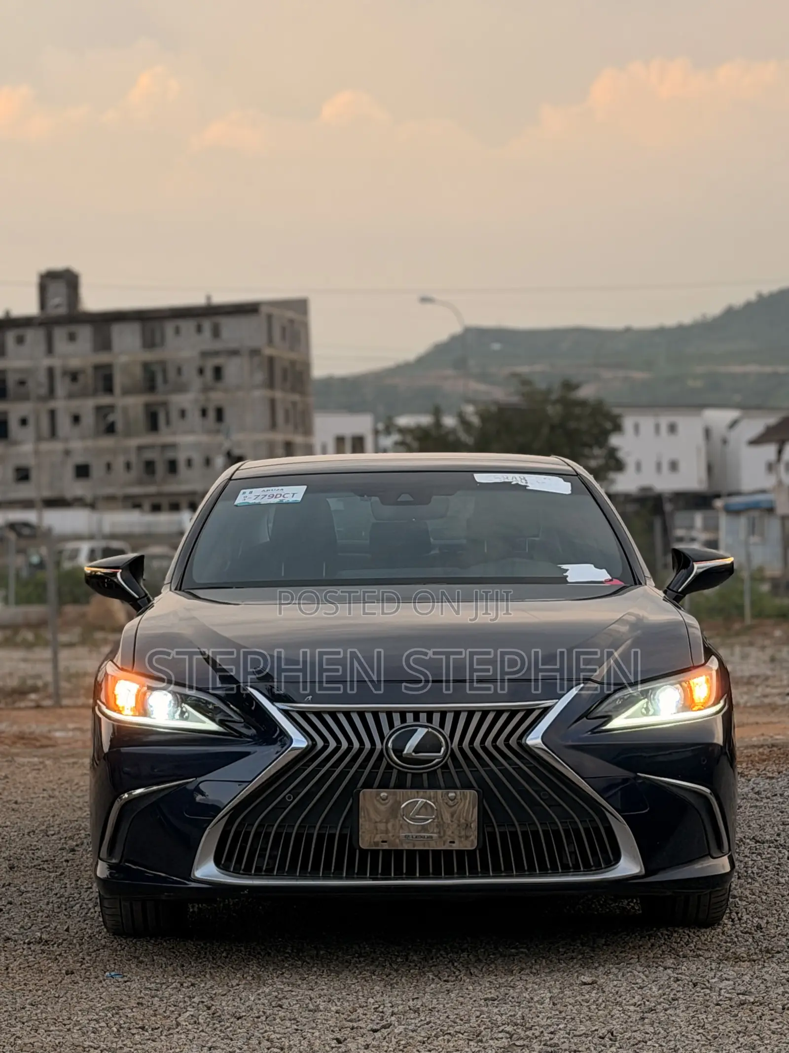 Lexus ES 2020 Blue