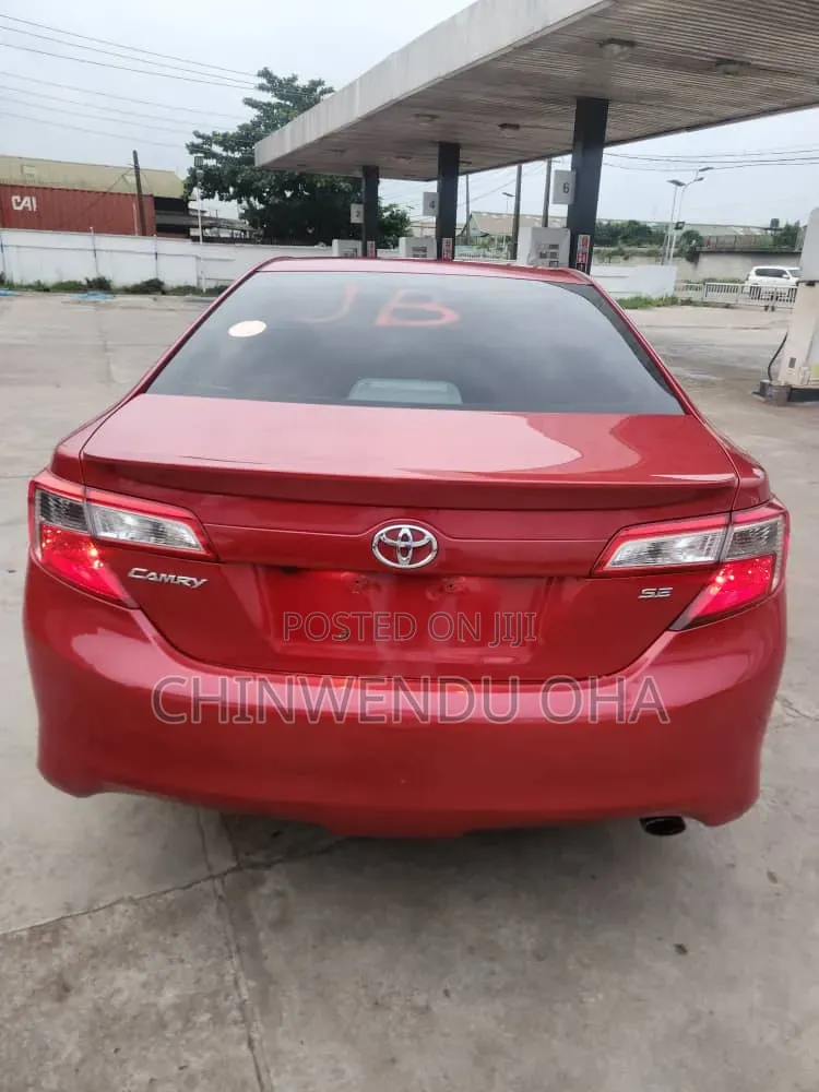 Toyota Camry 2014 Red