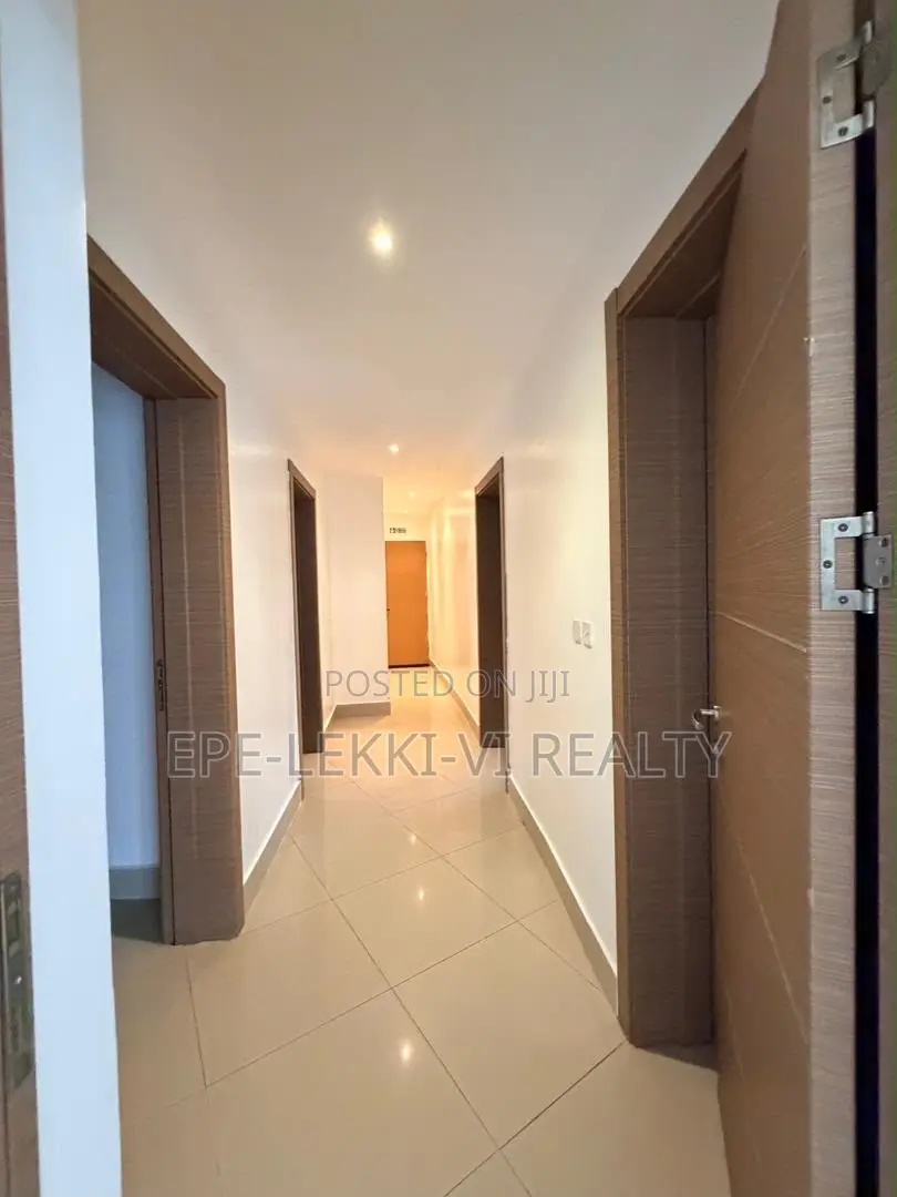 4bdrm Penthouse in Victoria Island for rent