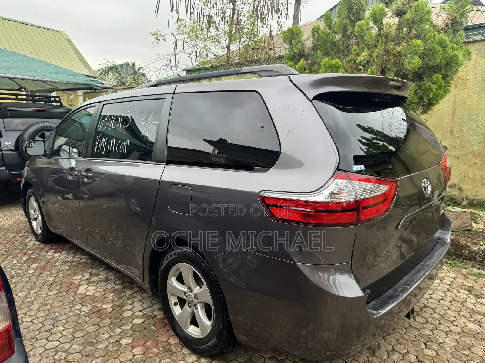 Toyota Sienna 2016 Gray