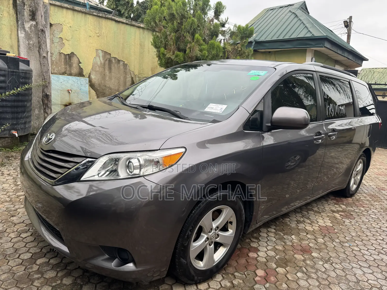 Toyota Sienna 2016 Gray