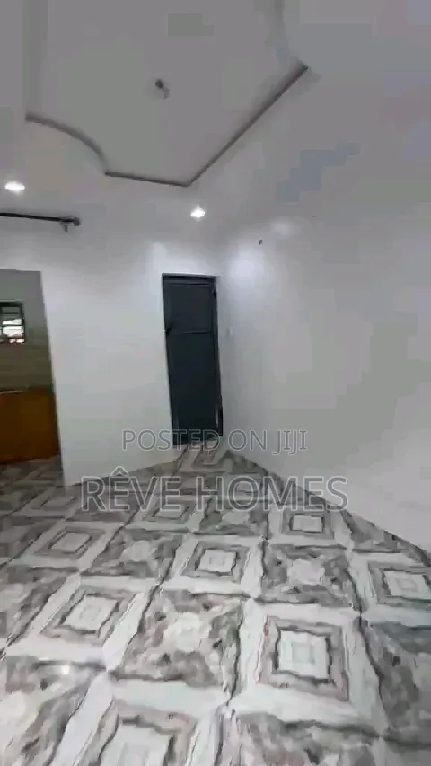 Studio Apartment in Shomolu / Shomolu for rent