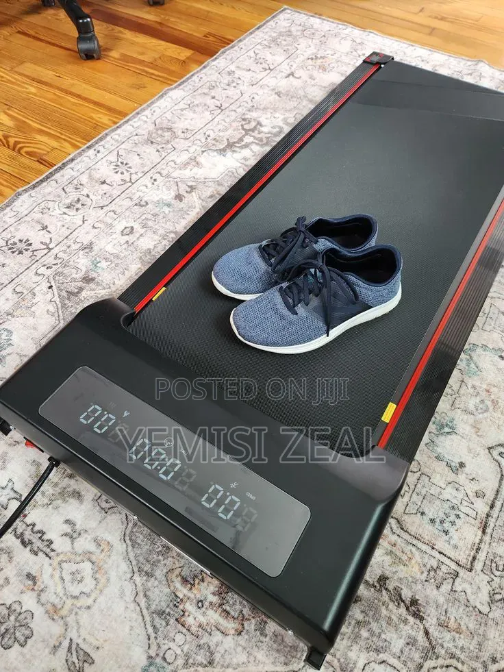 2hp Platform Treadmill With 8km/Hr, Bluetooth and Remote Control