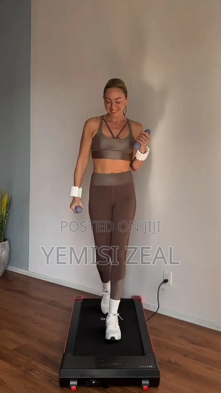 2hp Platform Treadmill With 8km/Hr, Bluetooth and Remote Control