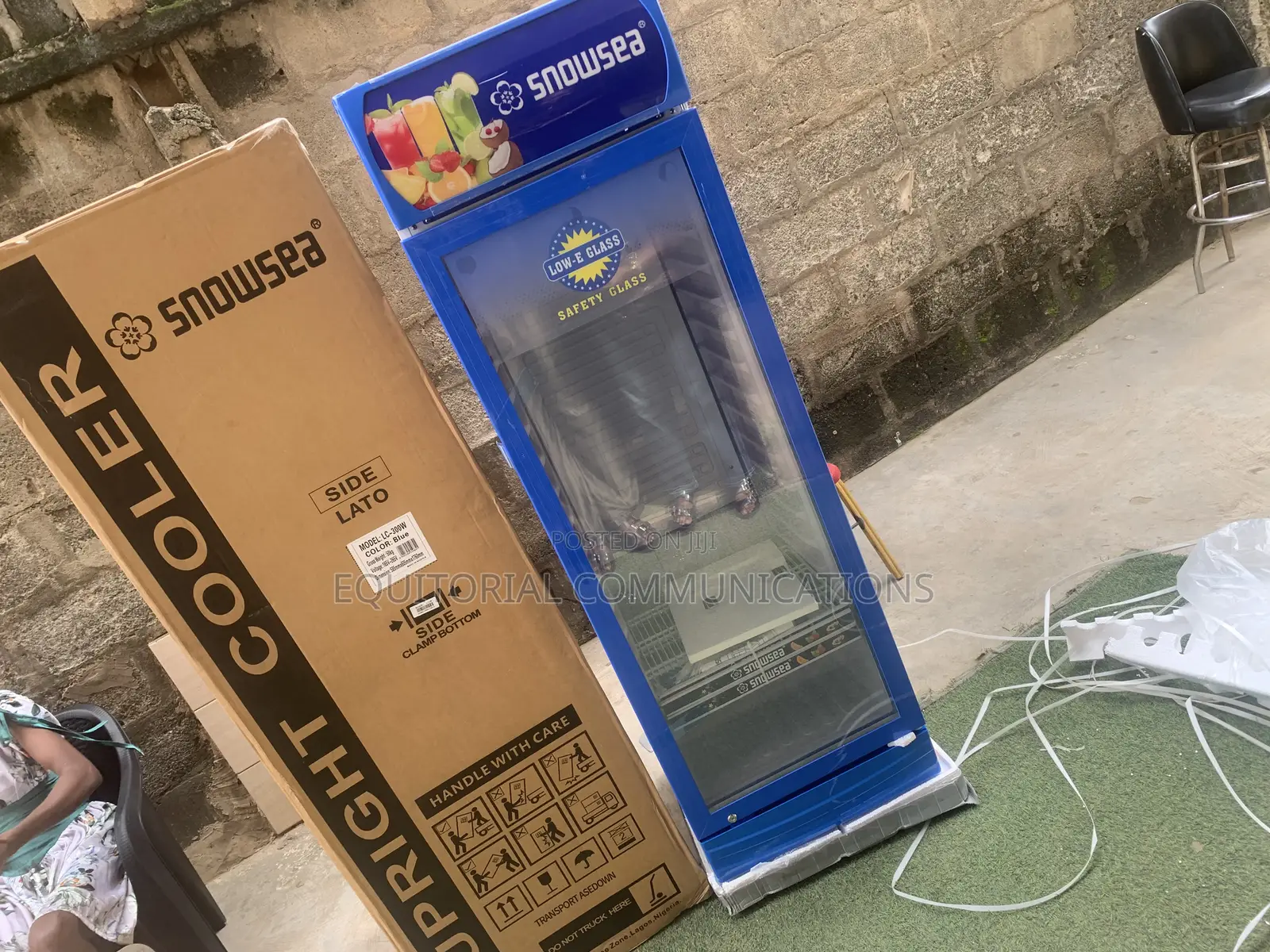 SNOWSEA LC-300W Beverage Display Fridge for Supermarkets, Cafés Stor