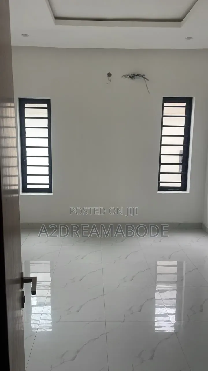 4bdrm Duplex in Magodo, GRA Phase 1 for rent