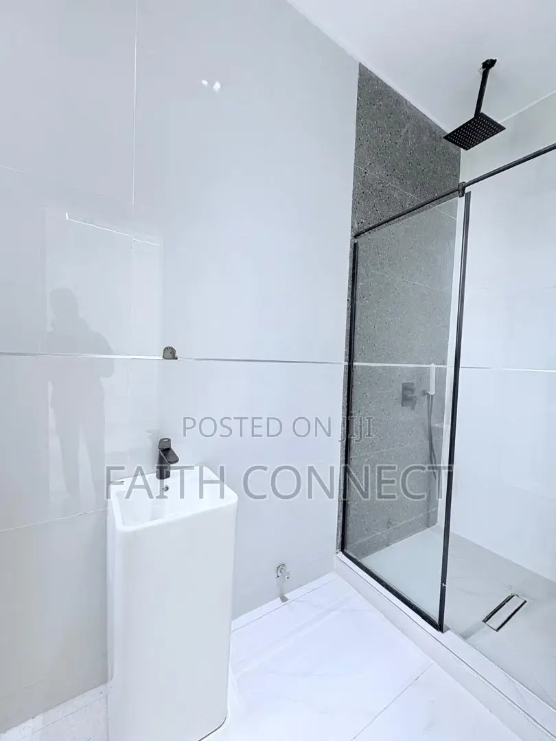 5bdrm Duplex in Lekki, Ikate for sale