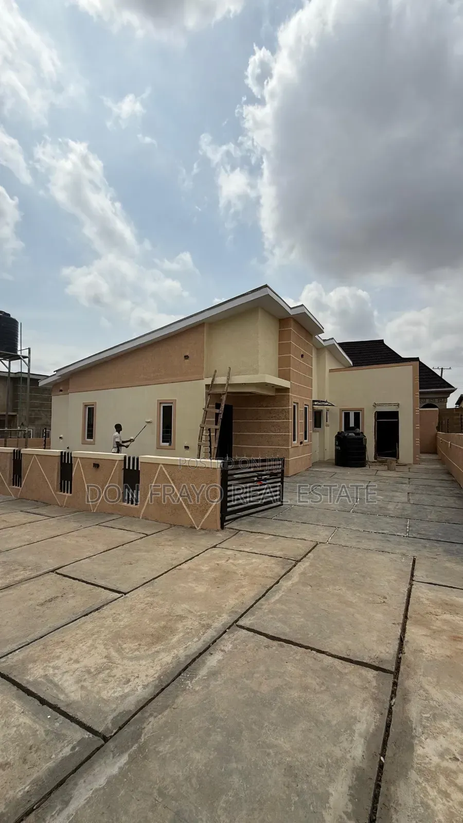 3bdrm Bungalow in Monatan Iwo Road for sale