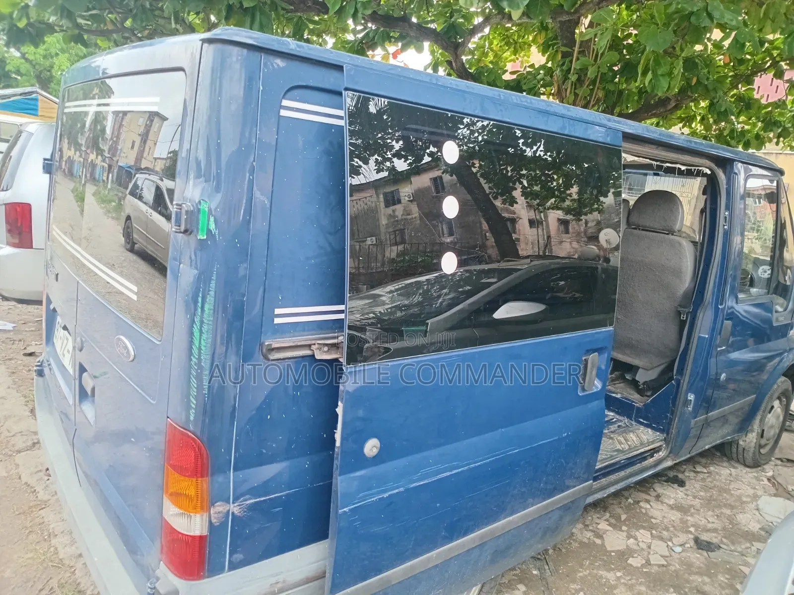 Ford Transit 2012 Blue