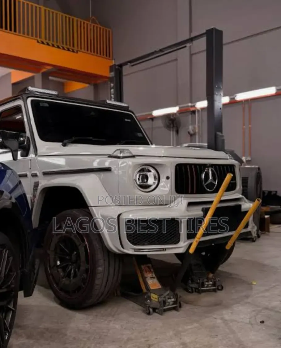​ Brand New Pirelli Scorpion Zero Asimmetrico (295/40r22 112W XL)