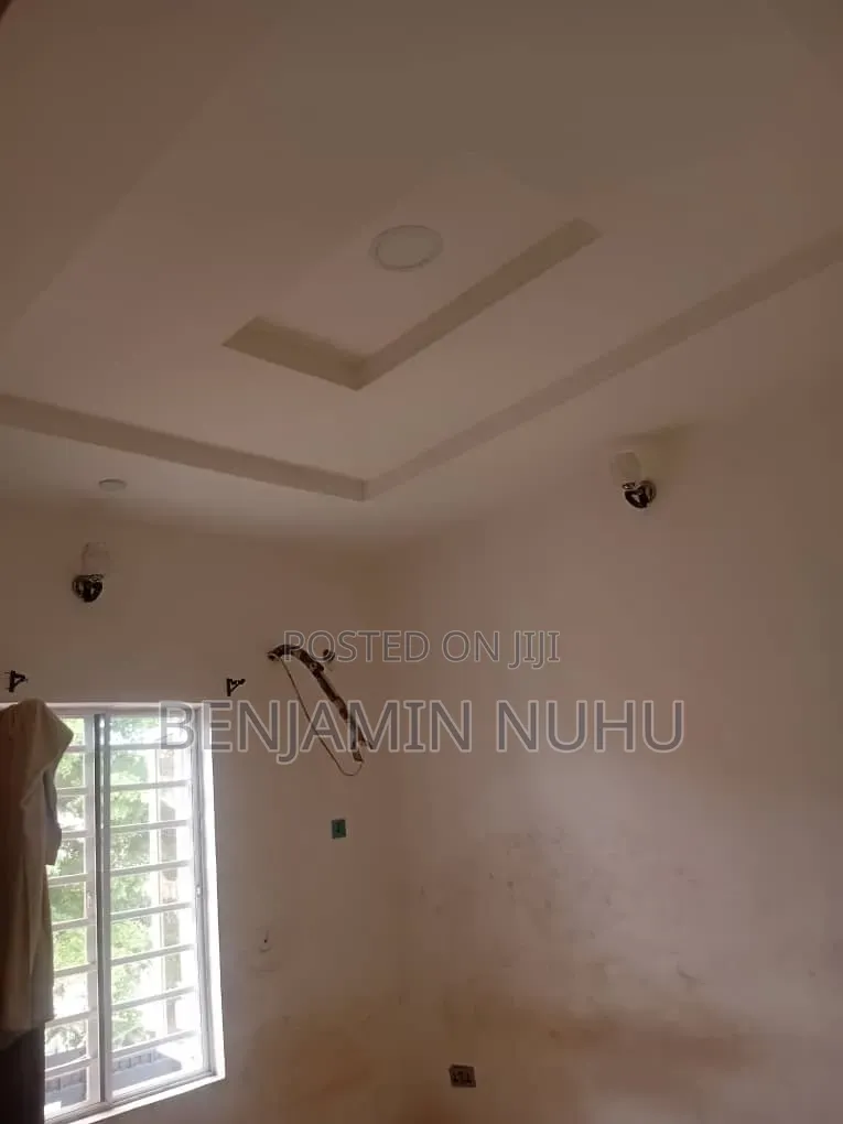 3bdrm Block of Flats in Ocean Palm Estate, Off Lekki-Epe Expressway