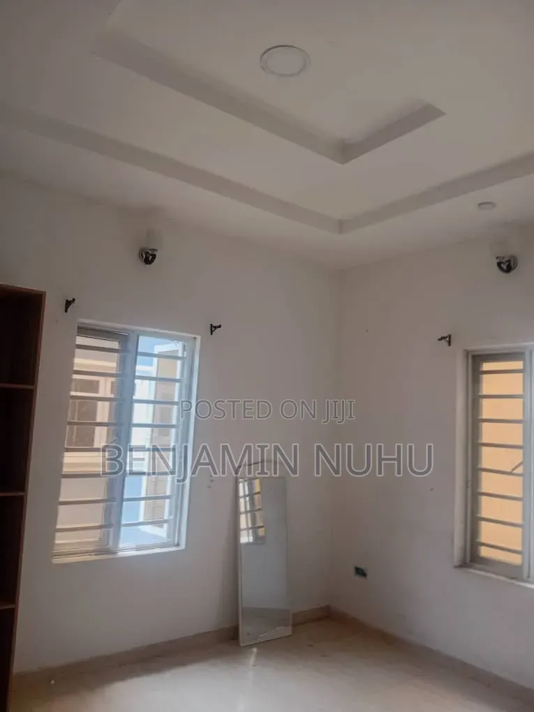 3bdrm Block of Flats in Ocean Palm Estate, Off Lekki-Epe Expressway