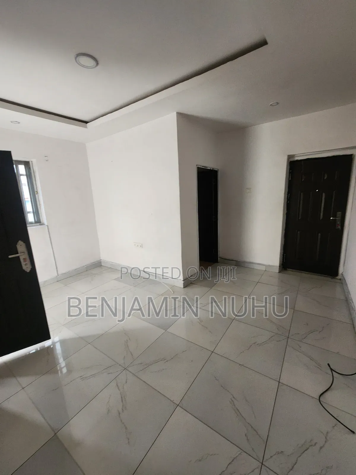 1bdrm Block of Flats in In A Close Facing, Off Lekki-Epe Expressway