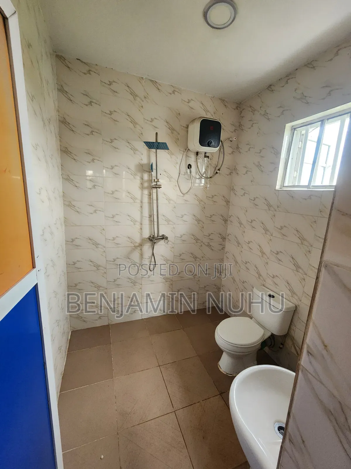 1bdrm Block of Flats in In A Close Facing, Off Lekki-Epe Expressway