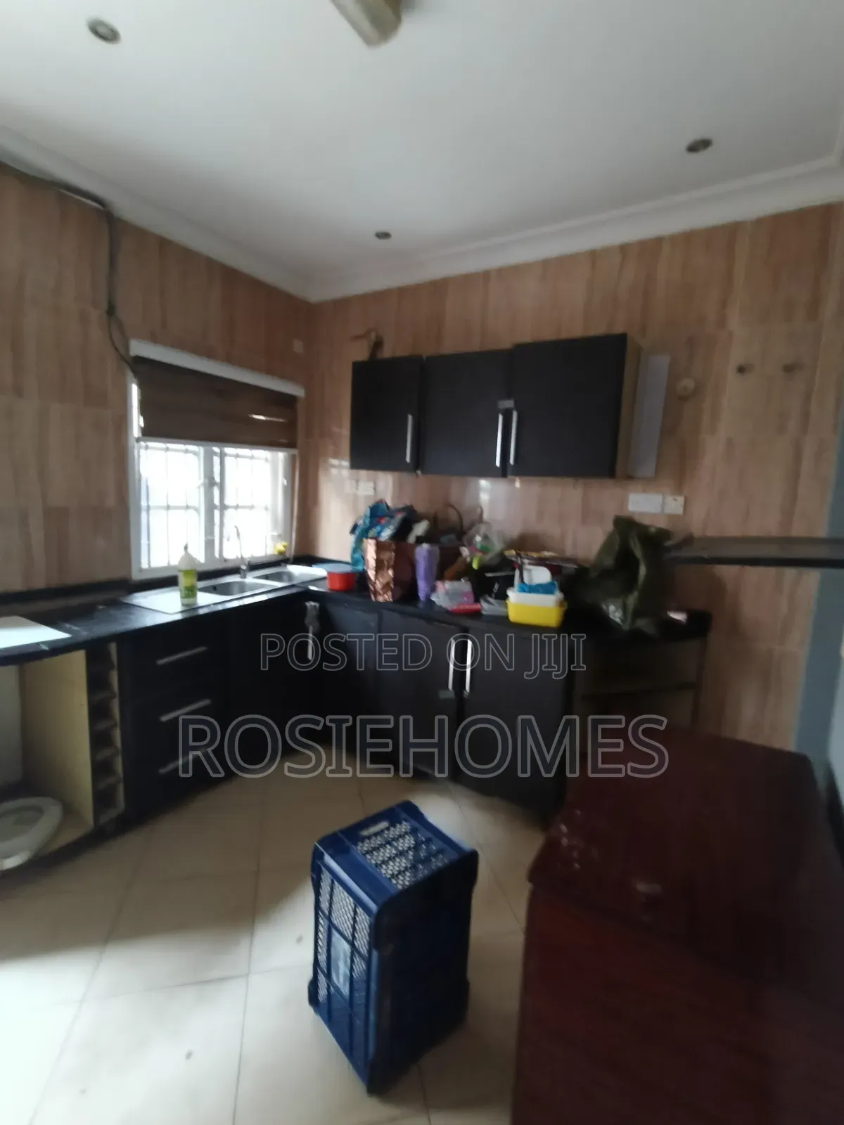 3bdrm Shared Apartment in Ikate for rent