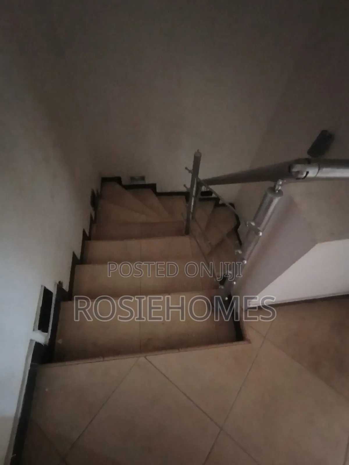 3bdrm Shared Apartment in Ikate for rent