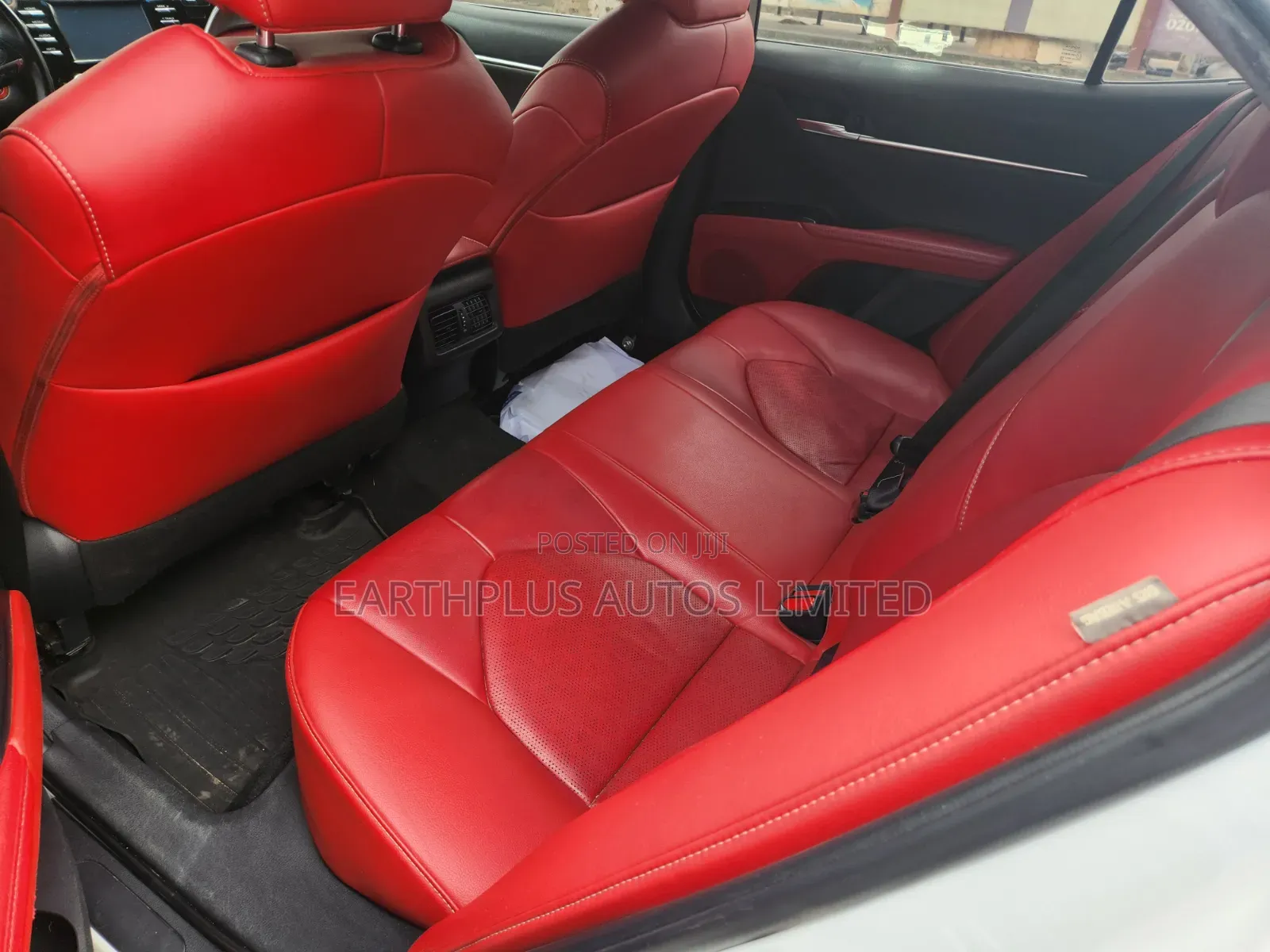 Toyota Camry 2018 White