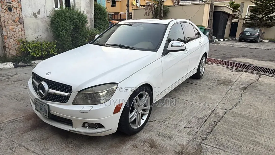 Mercedes-Benz C300 2008 White