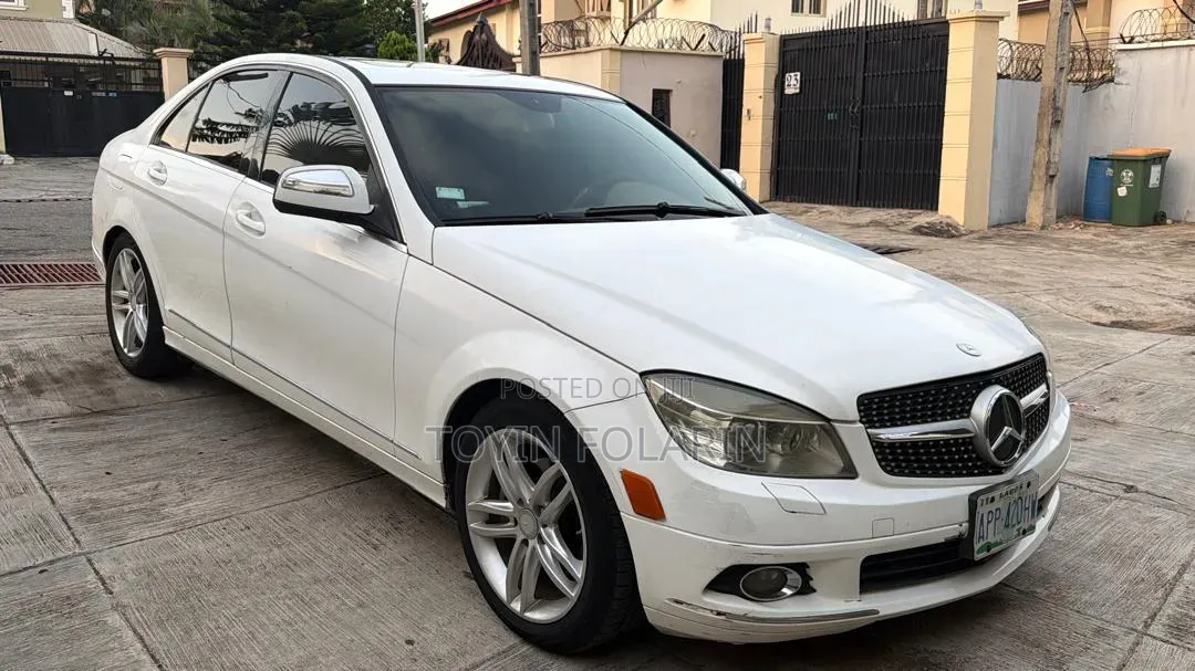 Mercedes-Benz C300 2008 White