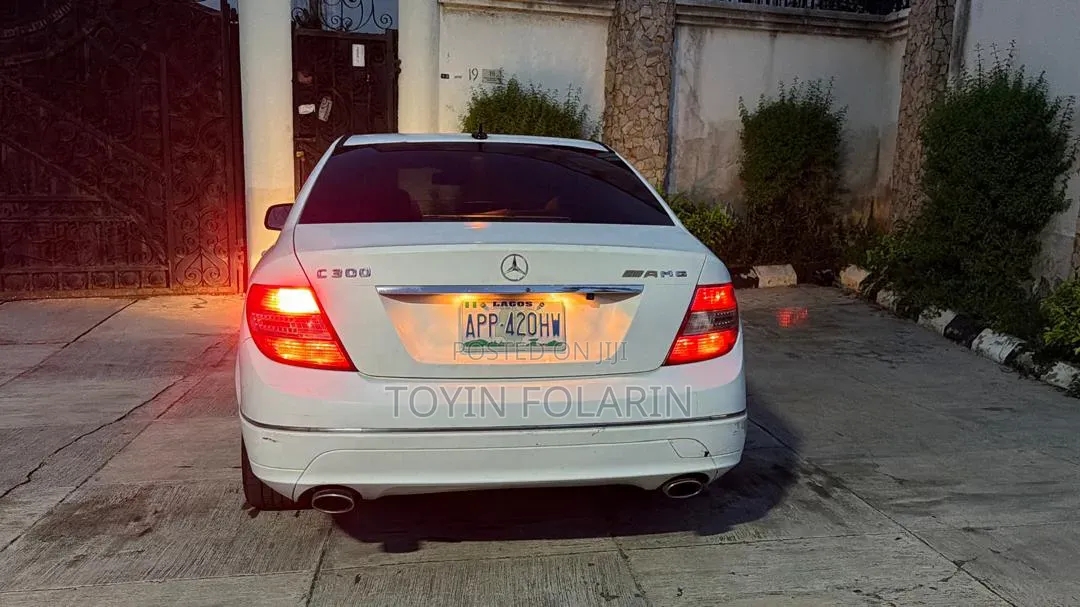 Mercedes-Benz C300 2008 White