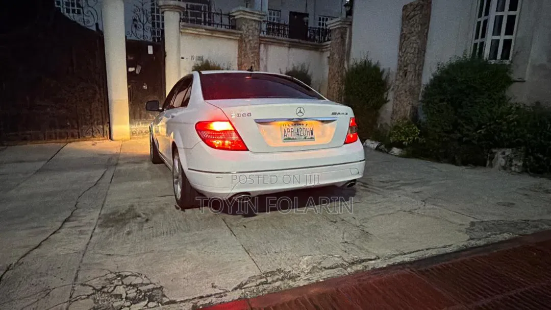 Mercedes-Benz C300 2008 White