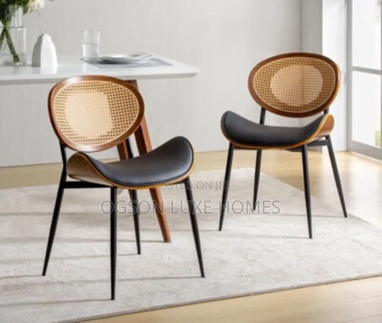 Luxury Executive Dinning and Restaurant Chair