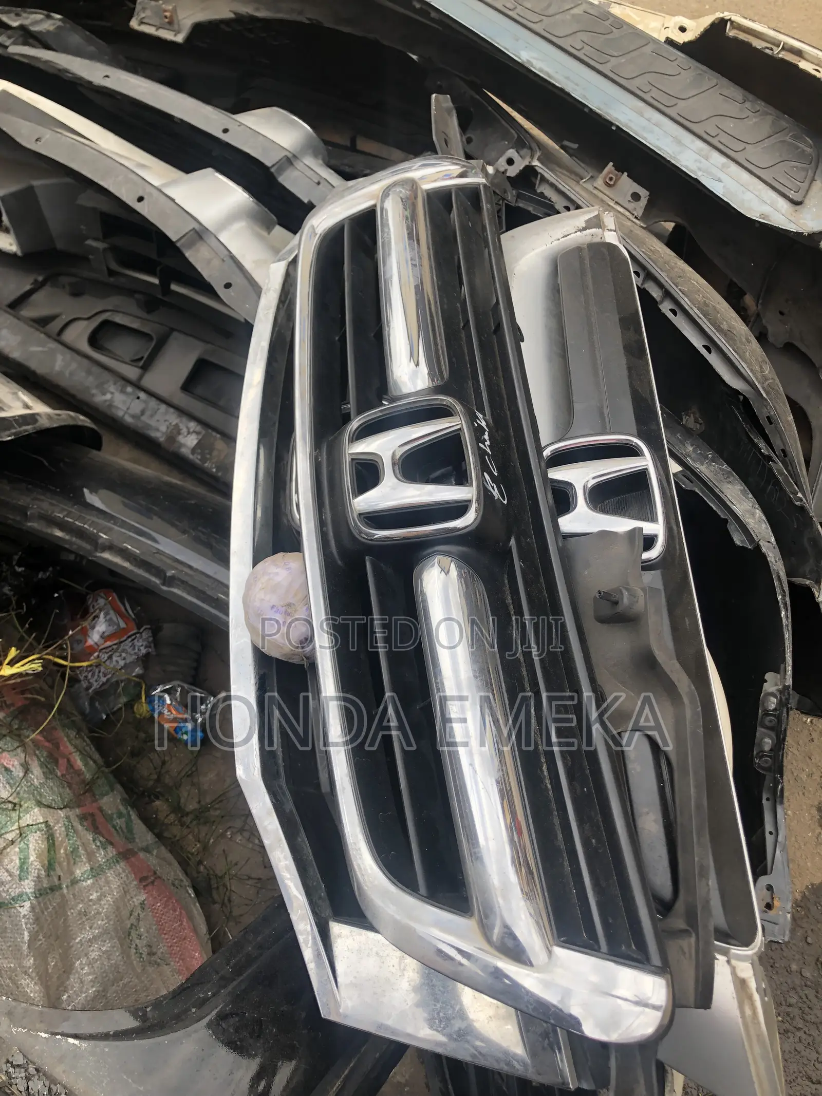 Front Grill Honda CR-V 2003 Model