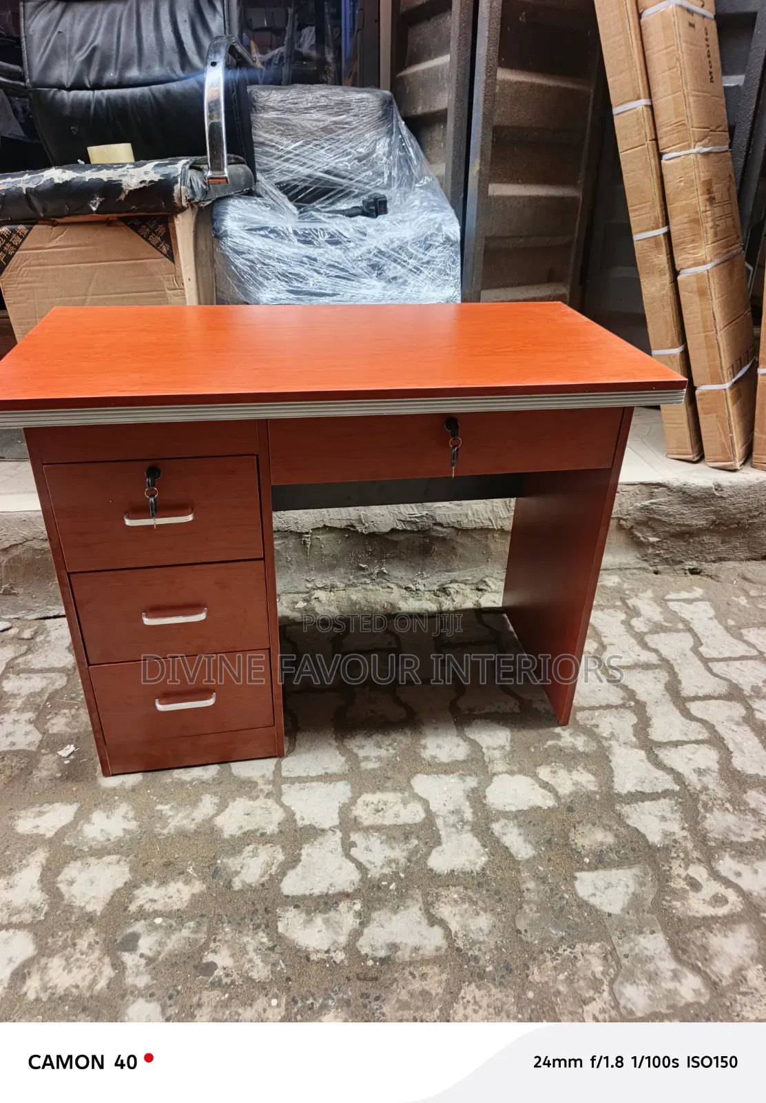 Modern Office Table - 4 Feet