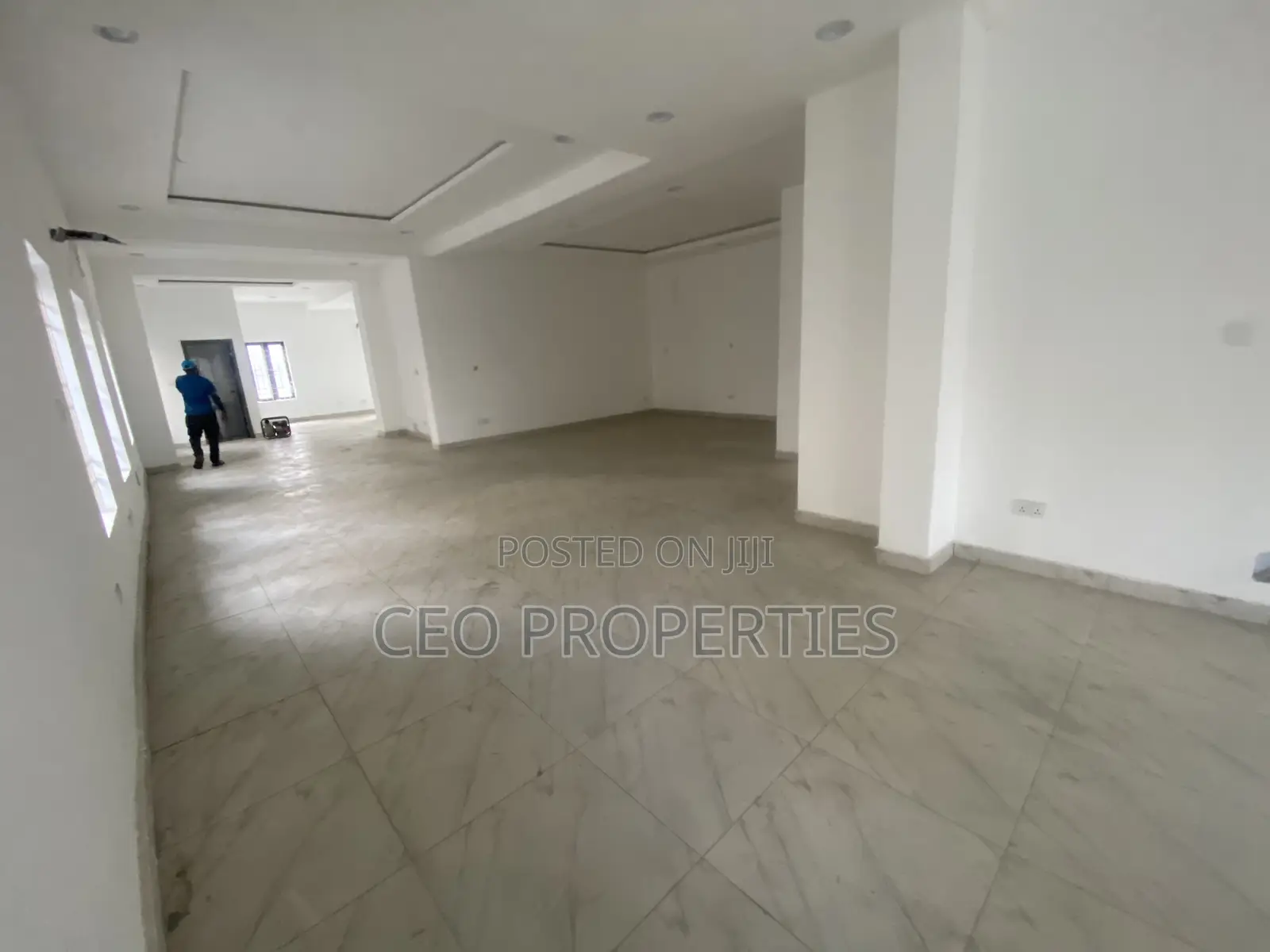 195sqm Ground Floor Warehouse, Store, Office Etc Space