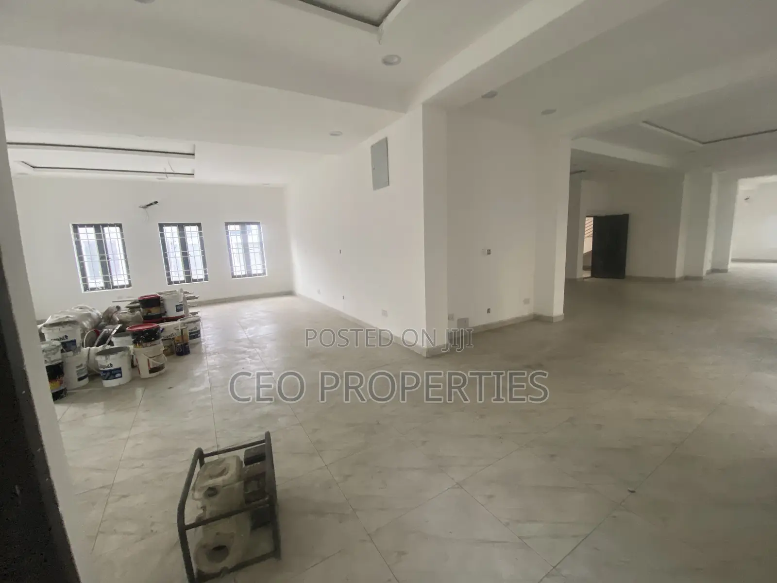 195sqm Ground Floor Warehouse, Store, Office Etc Space