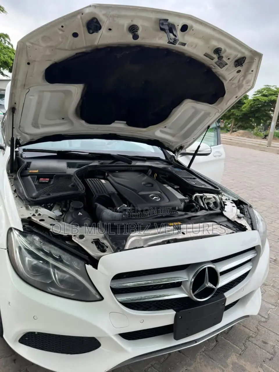 Mercedes-Benz C300 2015 White