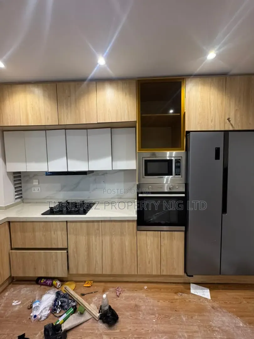 1bdrm Apartment in Lekki Phase 1 for rent