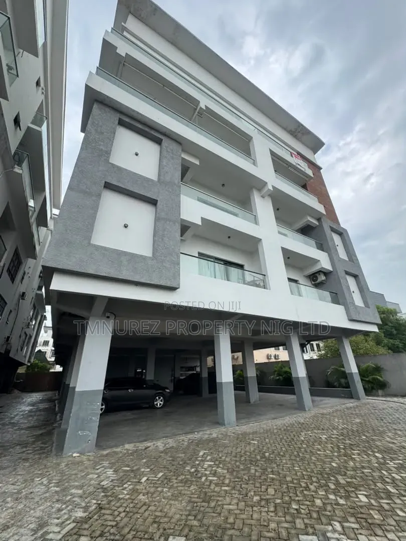 1bdrm Apartment in Lekki Phase 1 for rent