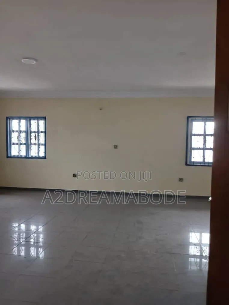 6bdrm Duplex in Adeniyi Jones for rent