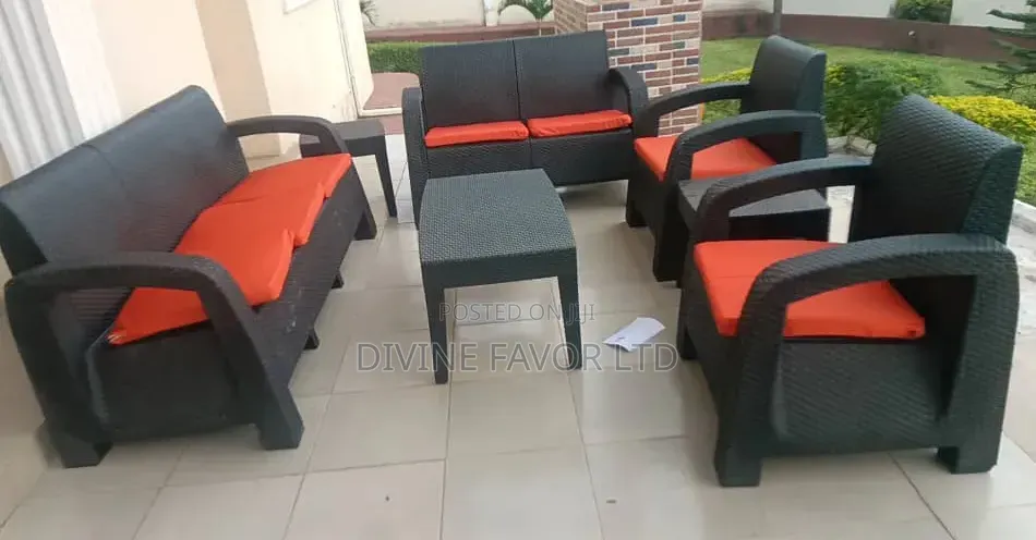 7 Seater Plastic Outdoor Set
