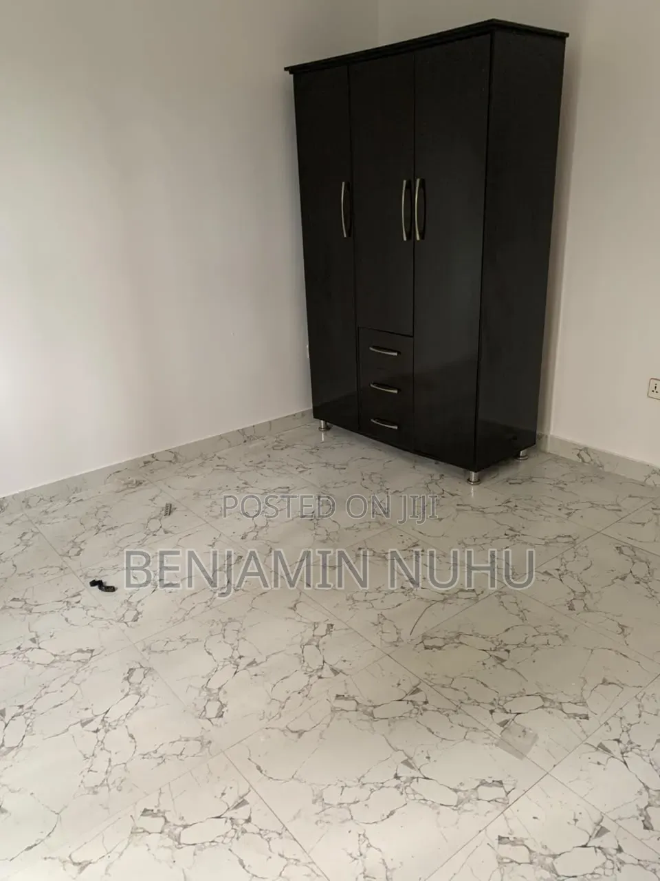 2bdrm Block of Flats in University View, Olokonla for rent