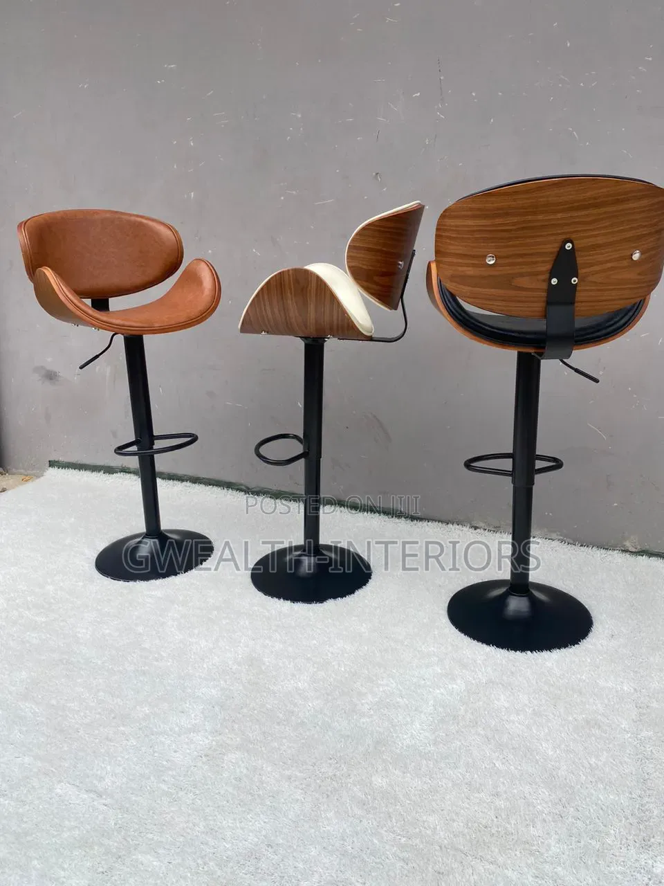 High Quality Bar Stool Available for Delivery