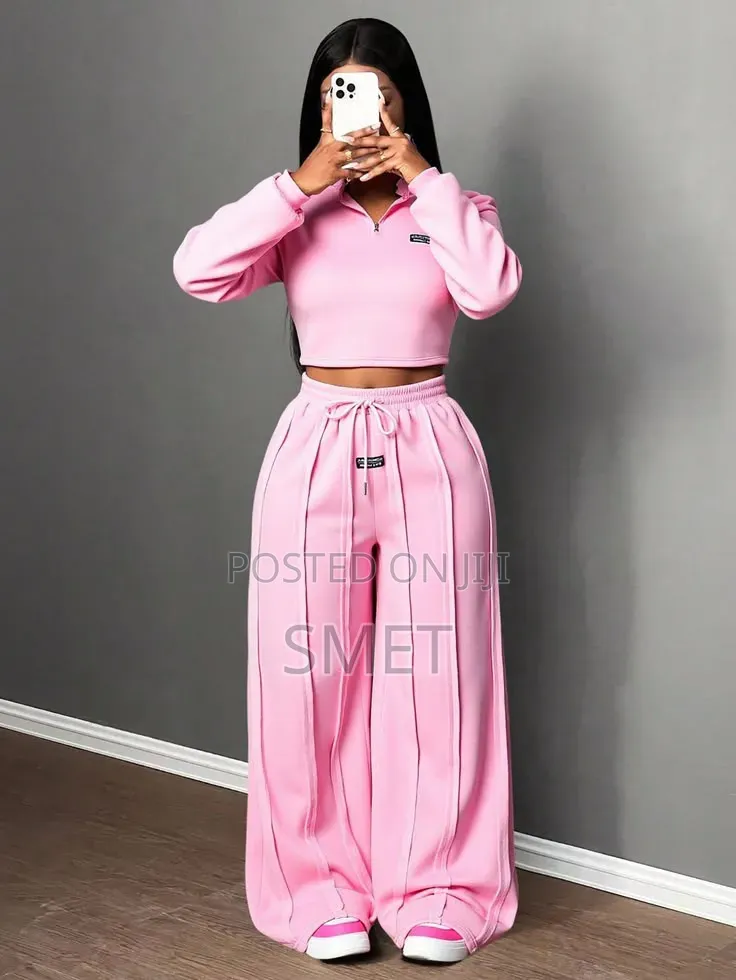 Women's Premium Cropped Sweatshirt Wide-Leg Joggers Set