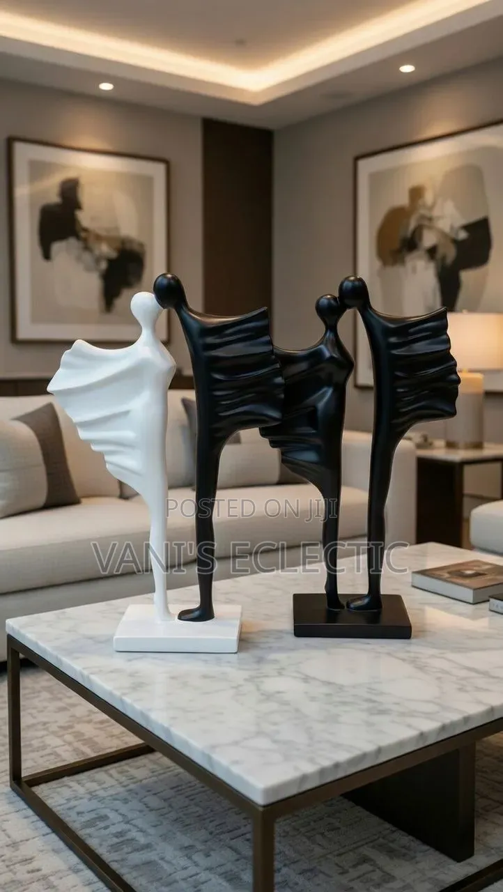 Decorative Figurines/Centerpieces
