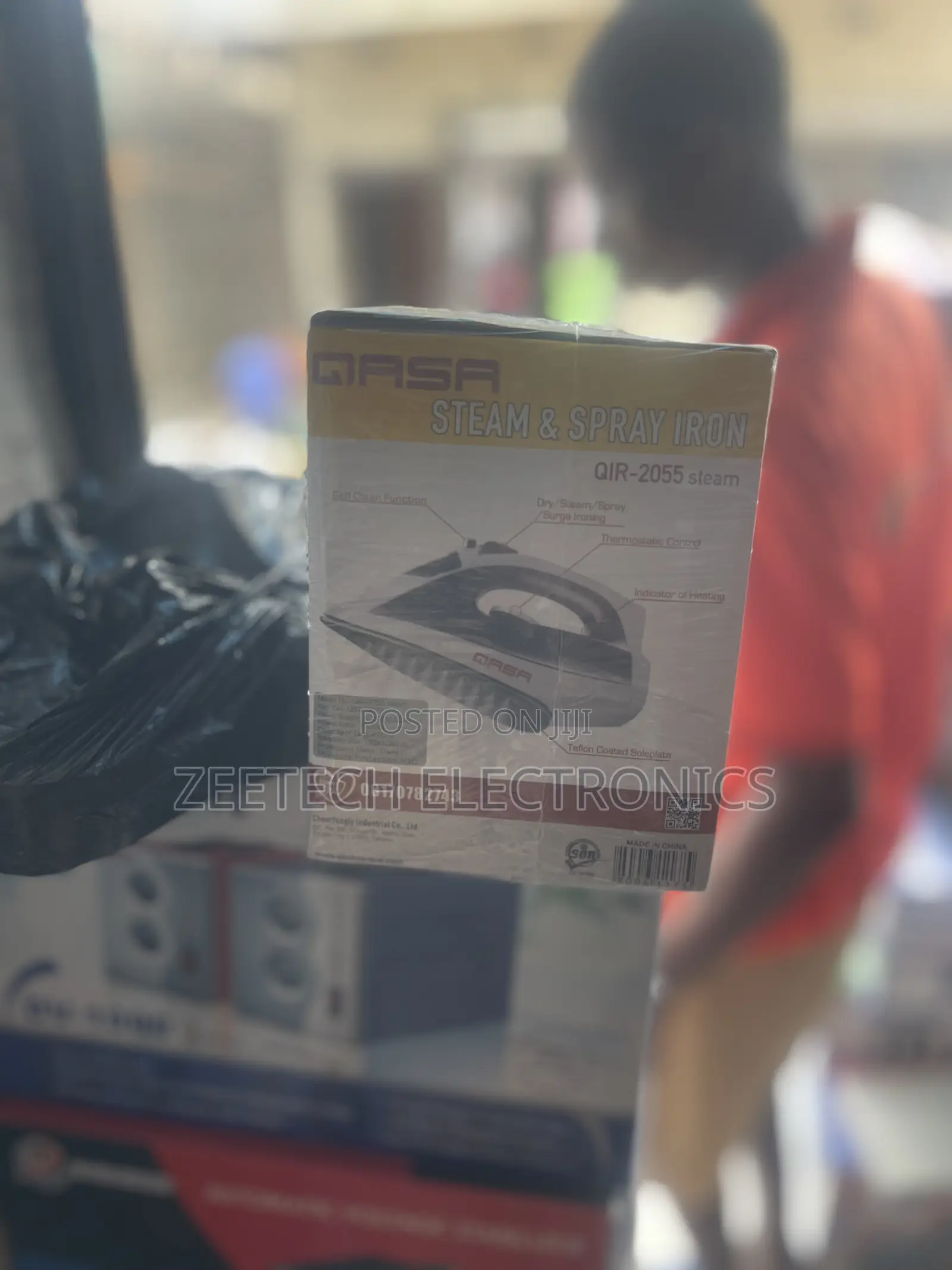 Qasa Steam and Spray Iron