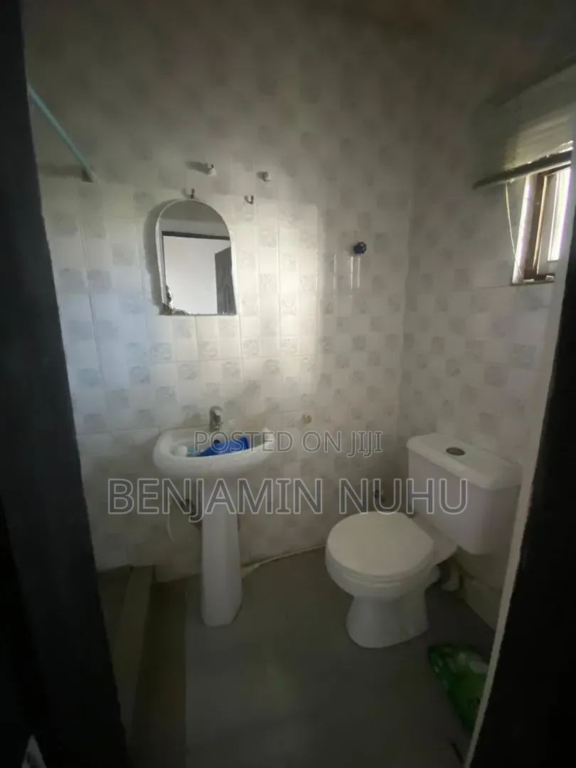 2bdrm Apartment in Off Gbanbala Road for rent