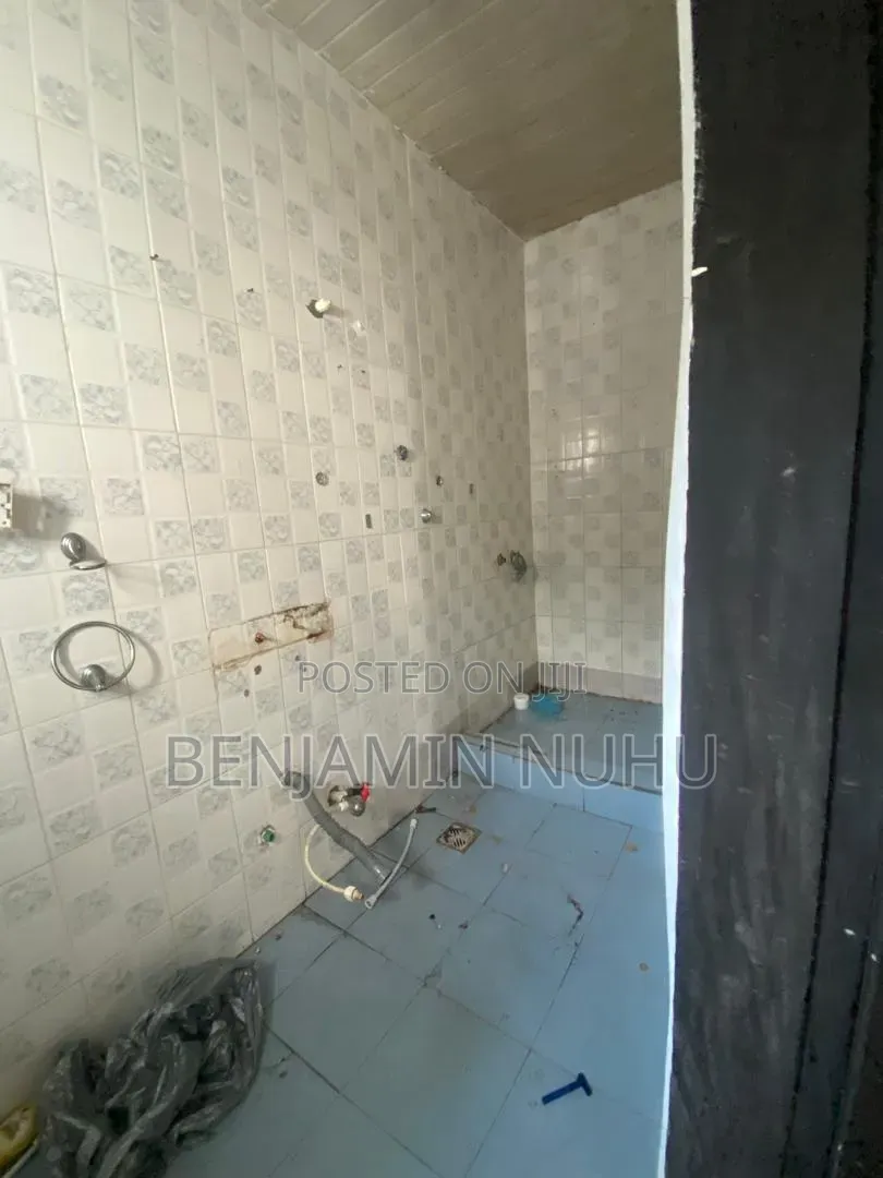 2bdrm Apartment in Off Gbanbala Road for rent