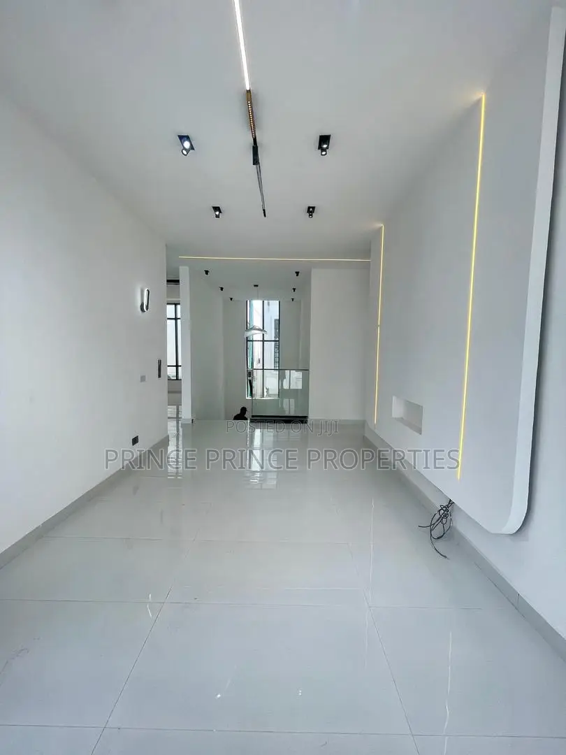 Furnished 5bdrm Duplex in Chevron Lekki for sale