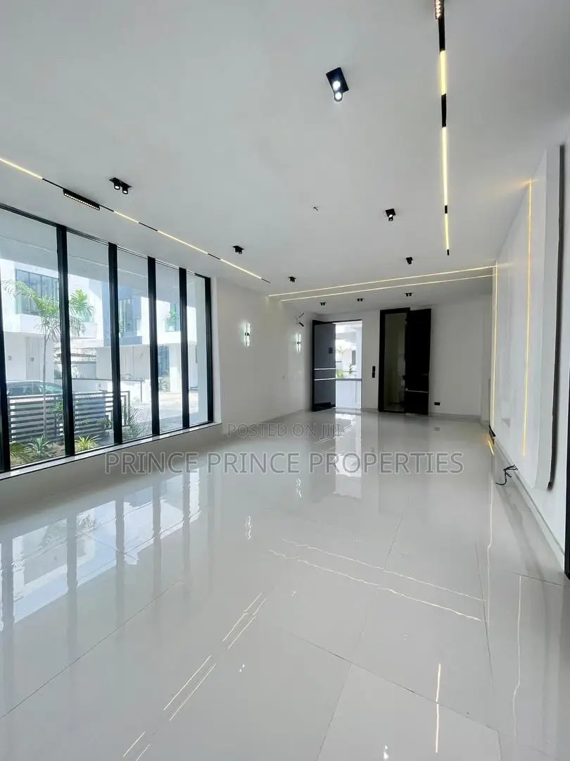 Furnished 5bdrm Duplex in Chevron Lekki for sale