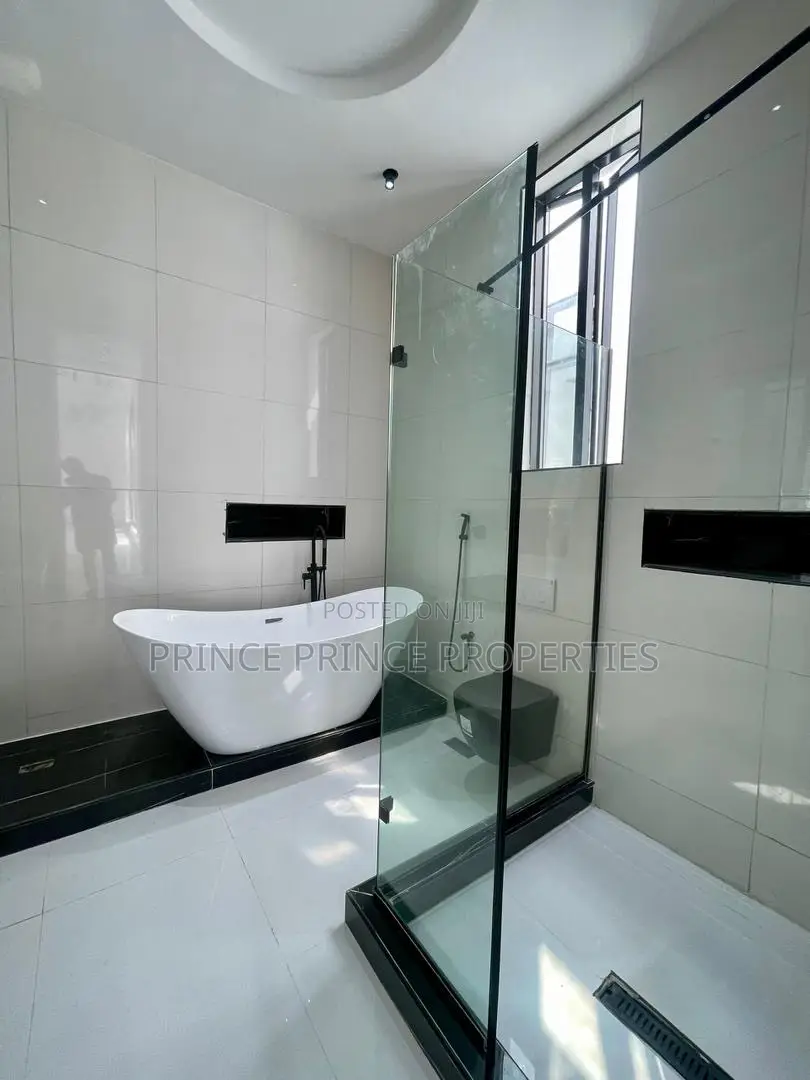 Furnished 5bdrm Duplex in Chevron Lekki for sale
