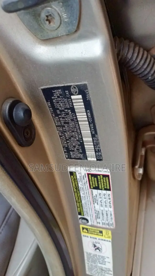 Toyota Camry 2008 Gold