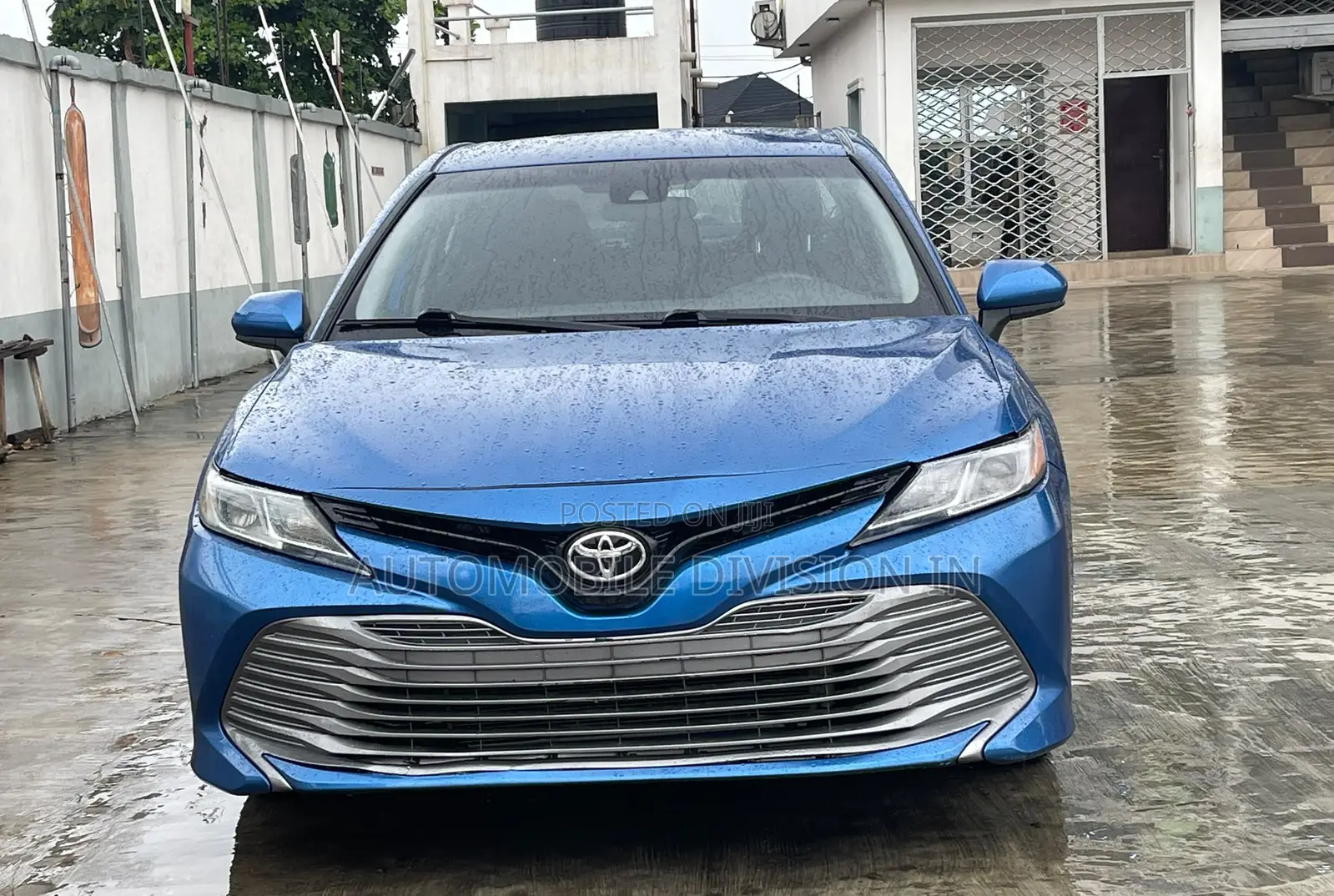 Toyota Camry LE (2.5L 4cyl 8A) 2019 Blue