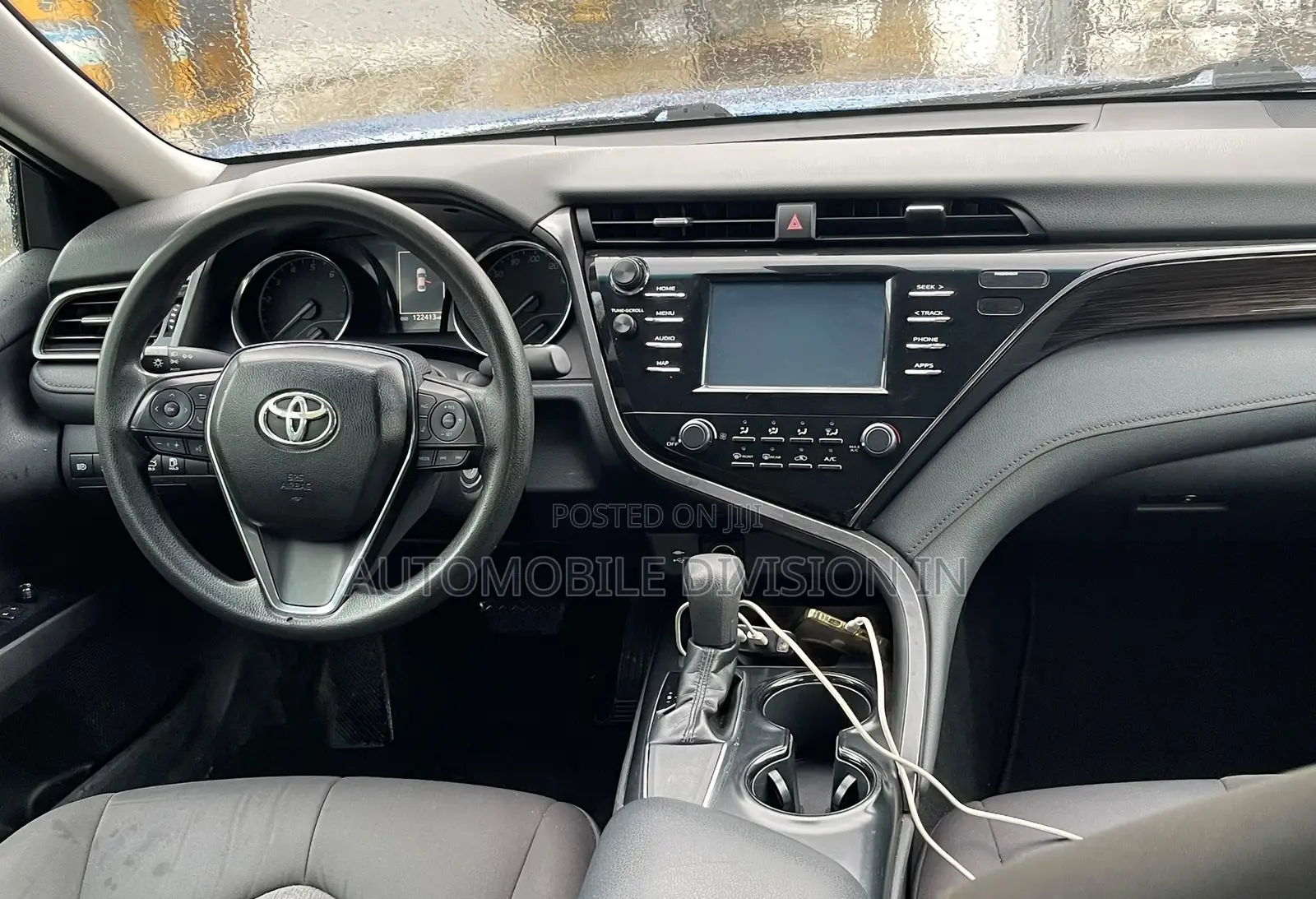 Toyota Camry LE (2.5L 4cyl 8A) 2019 Blue